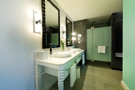 Wave Hotel