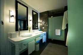 Wave Hotel