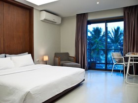 S2 Hotel