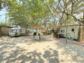 Beach House Camp