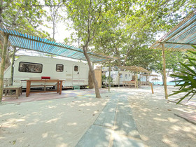 Beach House Camp