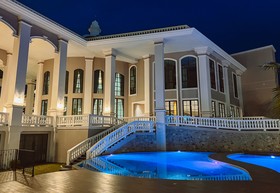 Grand Lord Hotel& Residence