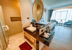 Grand Lord Hotel& Residence