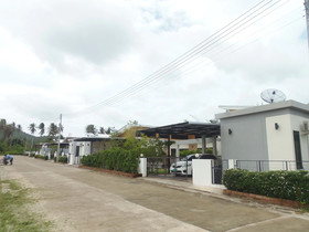 Sattahip Pool Villa