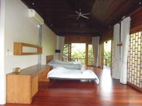 Sattahip Pool Villa