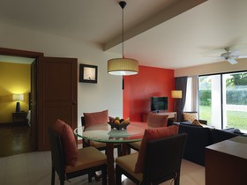 Homm Suites Laguna