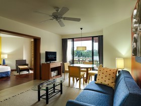 Homm Suites Laguna