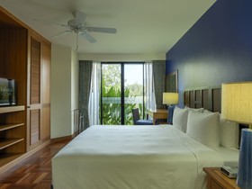 Homm Suites Laguna