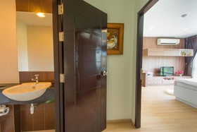 Golden Manora Hotel