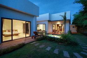 Seastone Pool Villa