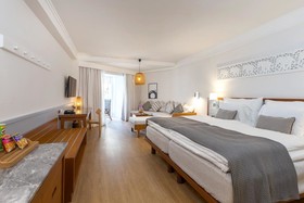 Sunwing Bangtao Beach