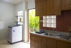 Villa Behind The Sea