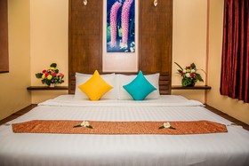 Ao Chalong Villa Resort & Spa