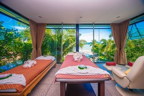 Ao Chalong Villa Resort & Spa