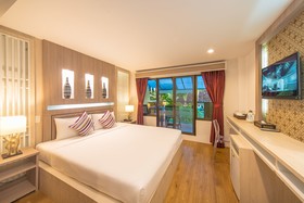 Ao Chalong Villa Resort & Spa