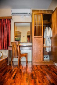 Ao Chalong Villa Resort & Spa