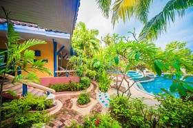 Ao Chalong Villa Resort & Spa