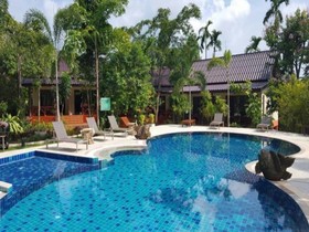 Baan Suan Resort