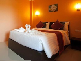 Baan Tonnam Place