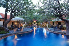 Tuana Hotels Brook Pool Access