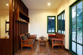 Tuana Hotels Brook Pool Access