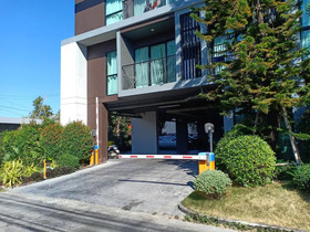 Dlux Condominium