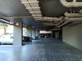 Dlux Condominium