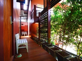 Forest Bungalows and Mama's Restaurant