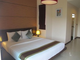 Jula Place Hotel