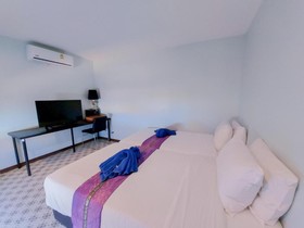 Rad Hut Pool Villa