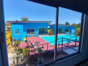 Rad Hut Pool Villa