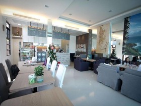 S5 Residence and Cafe