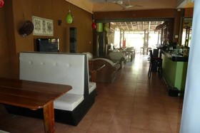 Super Green Hotel