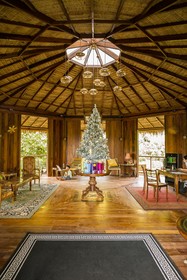 Akra Collection Layan