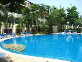 Baan Puri Apartments