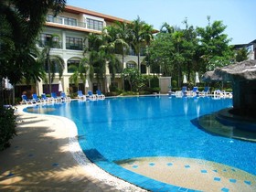 Baan Puri Apartments