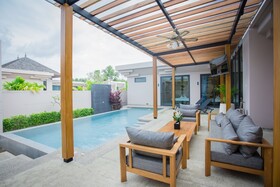 Gold Chariot Pool Villa