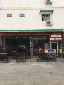 Jt Guesthouse