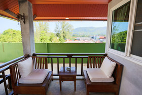 Baan Kamala Guesthouse