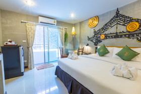 Baan Kamala Guesthouse