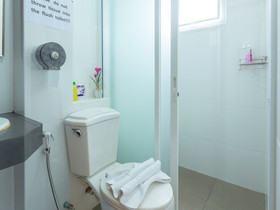 Baan Kamala Guesthouse