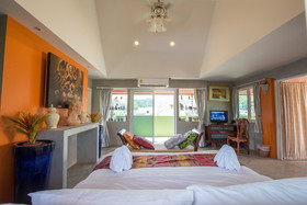 Baan Kamala Guesthouse