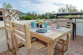 Club 22 Kamala Suites