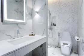 Glam Habitat Hotel