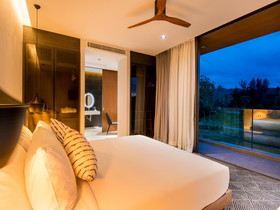 Glam Habitat Hotel