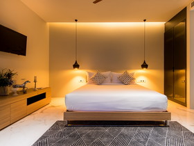 Glam Habitat Hotel