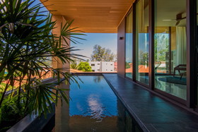 Glam Habitat Hotel