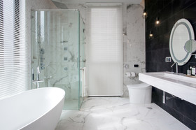 Glam Habitat Hotel