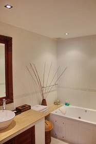 Kamala Beach Estate