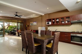 Kamala Beachfront Apartment